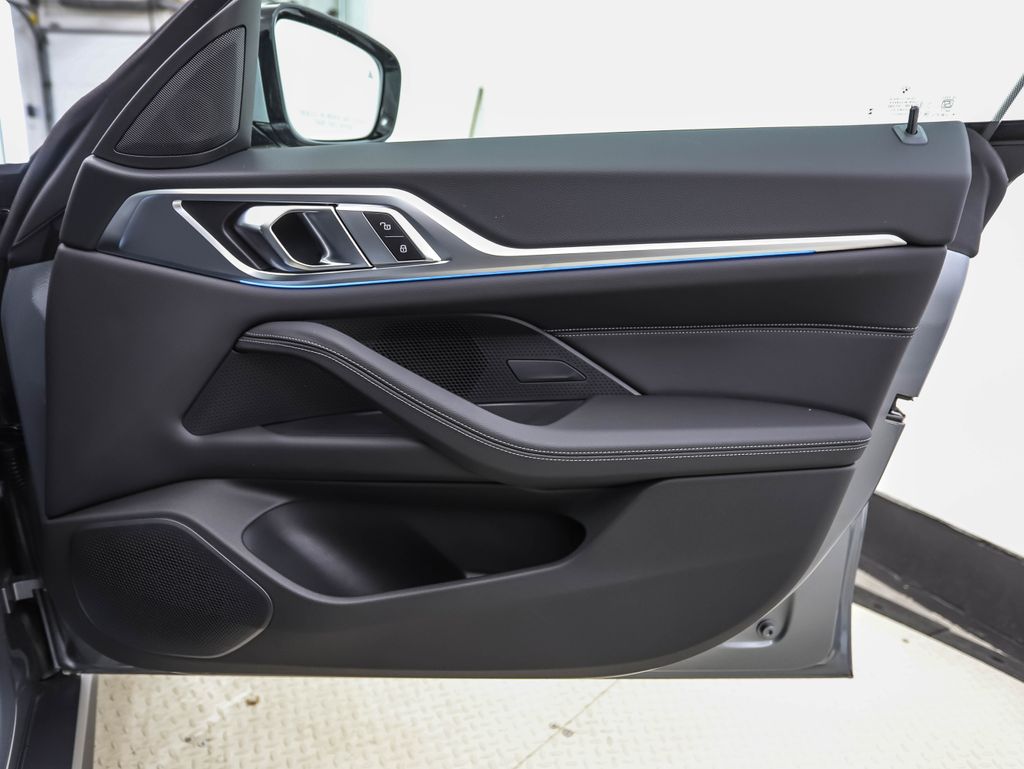 Thumbnail: 2026 BMW i4 - 29