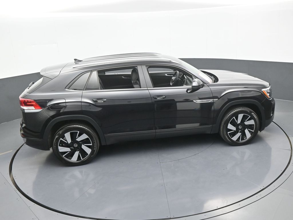 Used 2024 Deep Black Volkswagen 2.0T SE w/Technology image 51