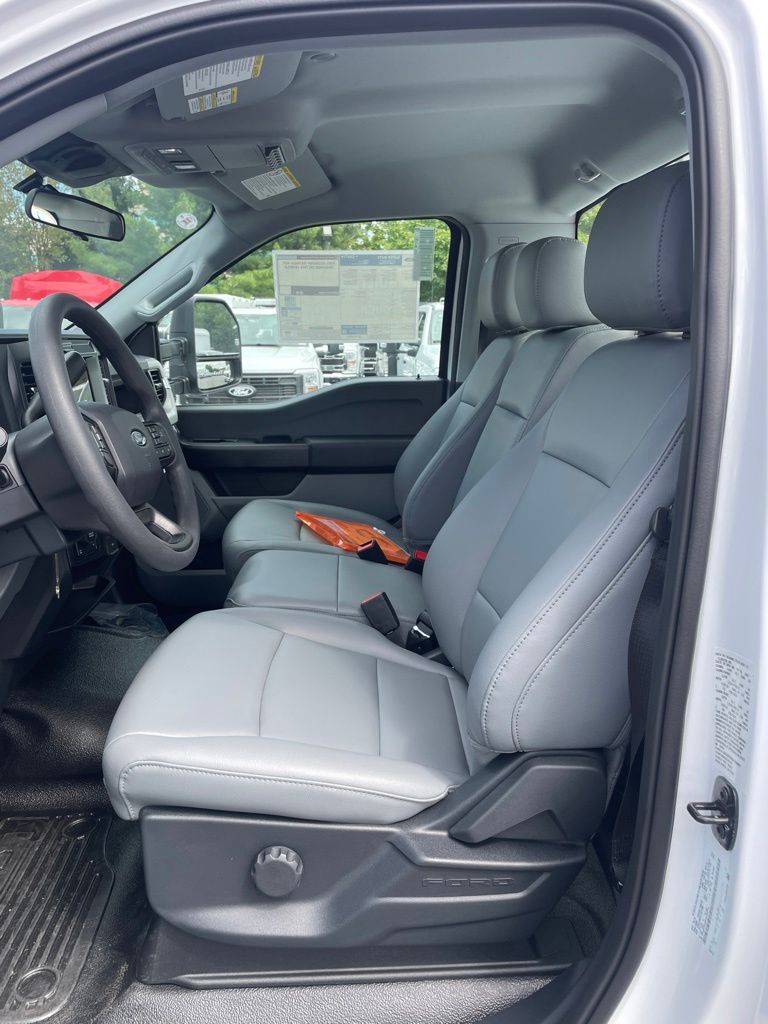 2027 Ford F-250 Super Duty XL
