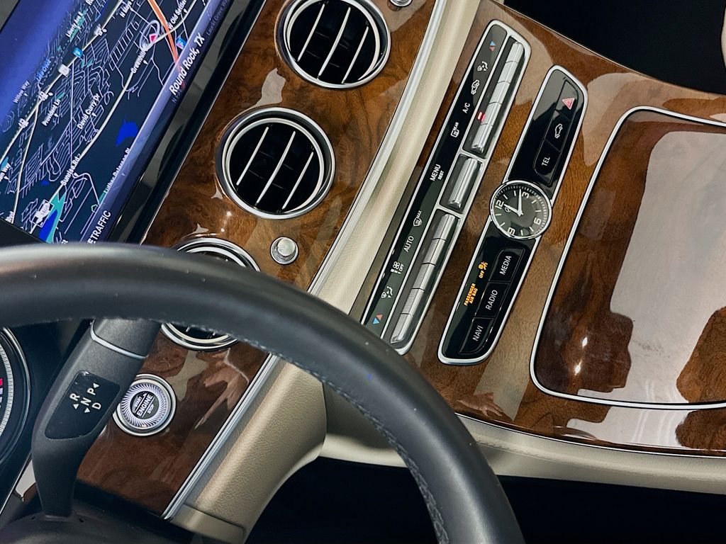 Thumbnail: 2019 Mercedes-Benz E-Class - 17