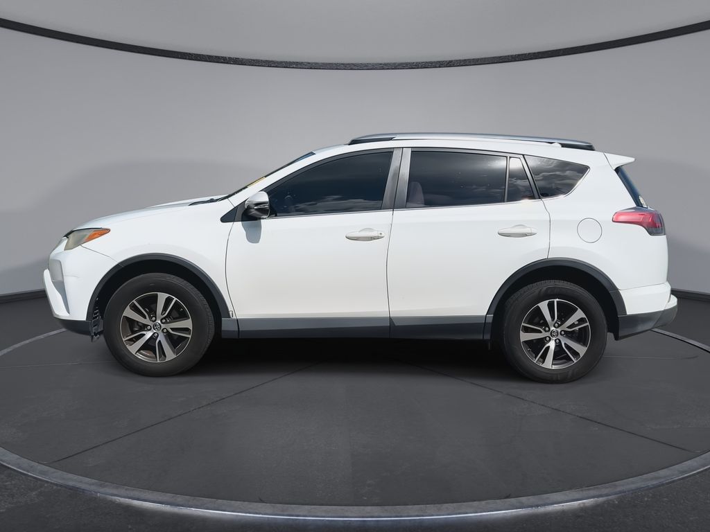 Thumbnail: 2017 Toyota RAV4 - 5