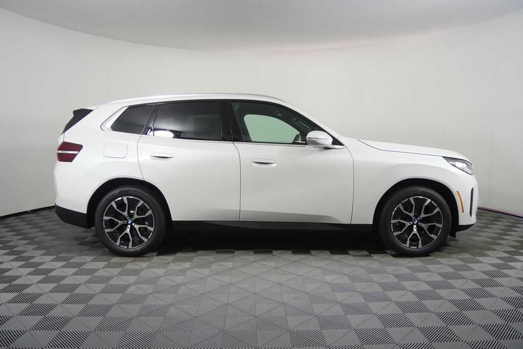 Thumbnail: 2026 BMW X3 - 2