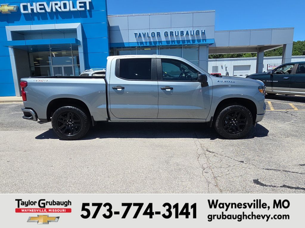 Sterling Gray Metallic 2026 Chevrolet Silverado 1500 Pickup Truck Four-Wheel Drive 8-Speed Automatic