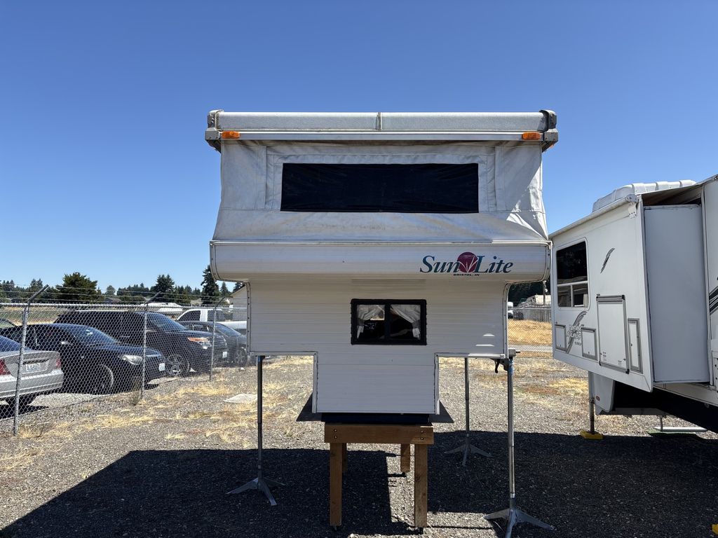 1995 SUNSET PARK SUNLITE 195 Camper Trailer