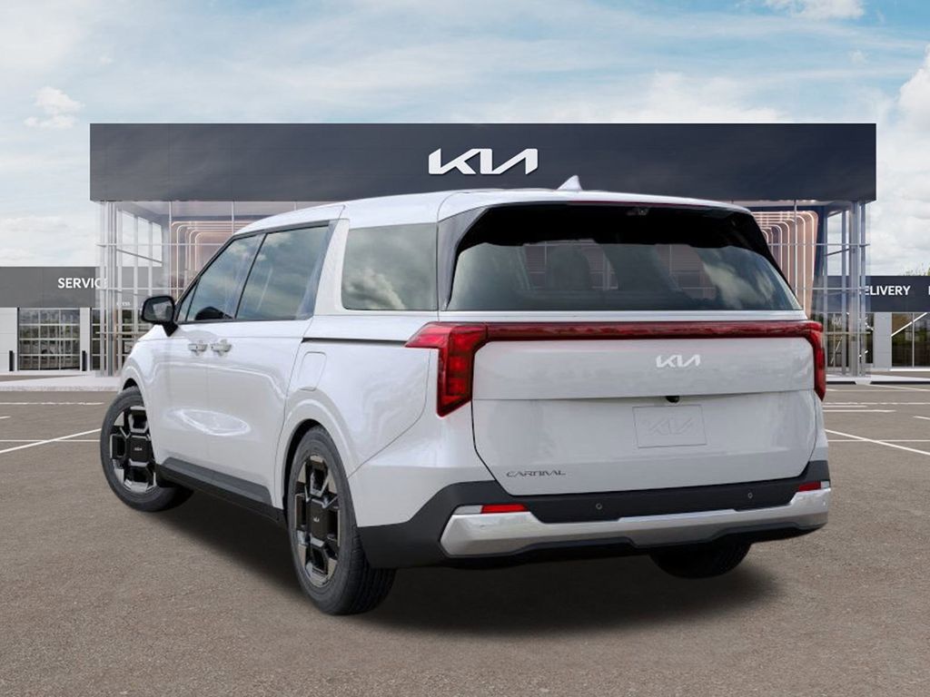 New 2026 Snow White Pearl Kia EX image 4