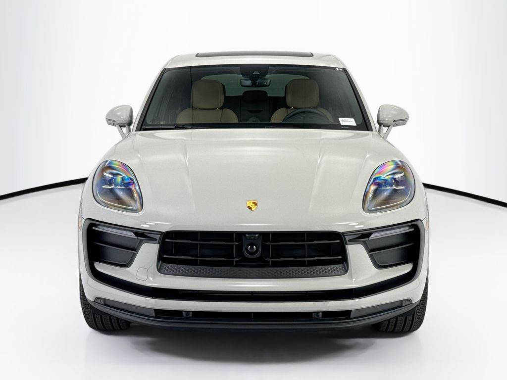 Thumbnail: 2026 Porsche Macan - 10