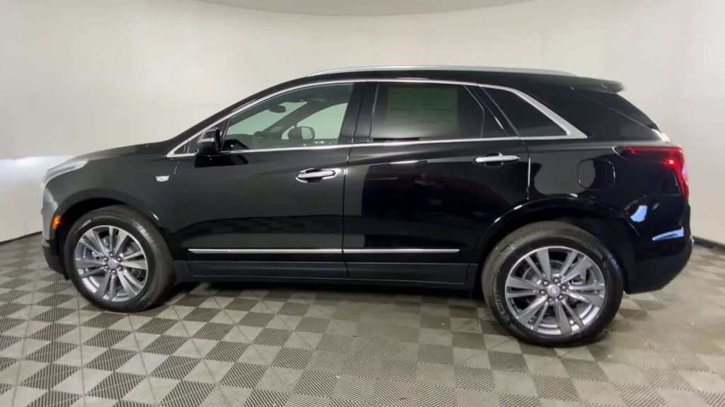 2025 Cadillac XT5 Premium Luxury 5