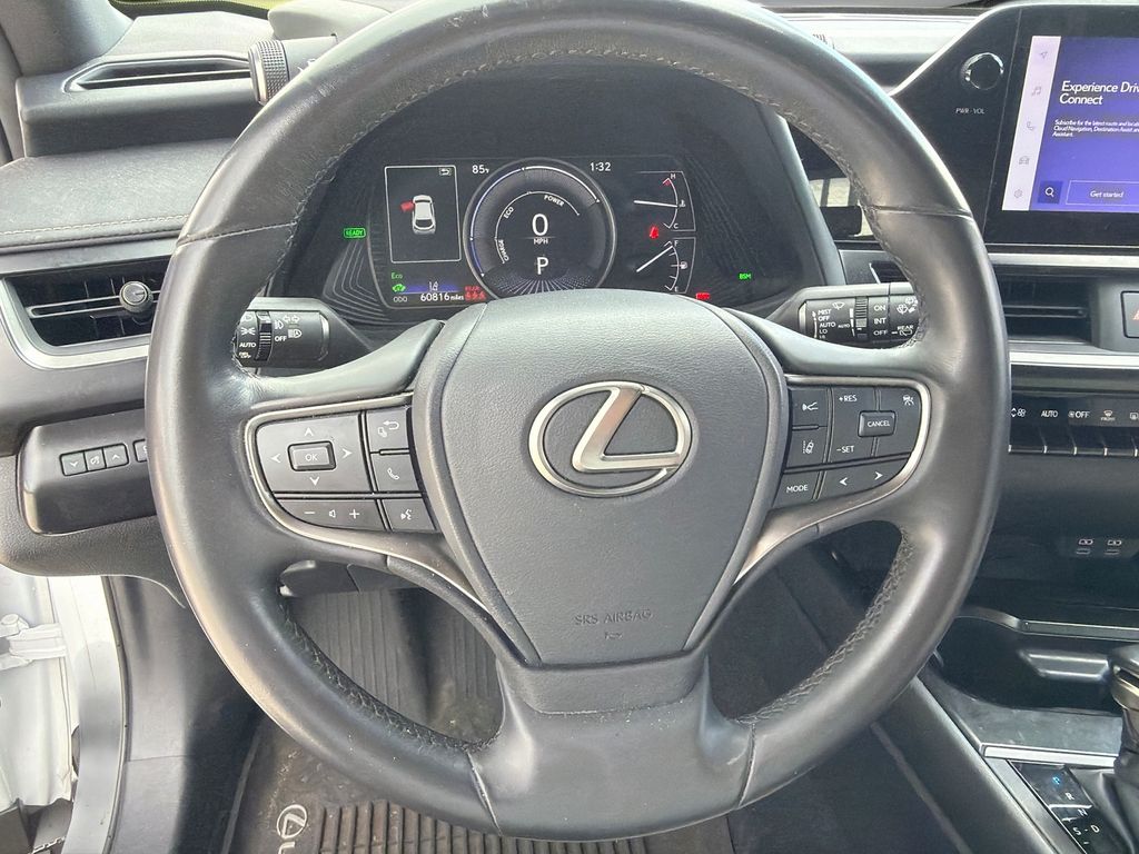Thumbnail: 2024 Lexus UX - 20