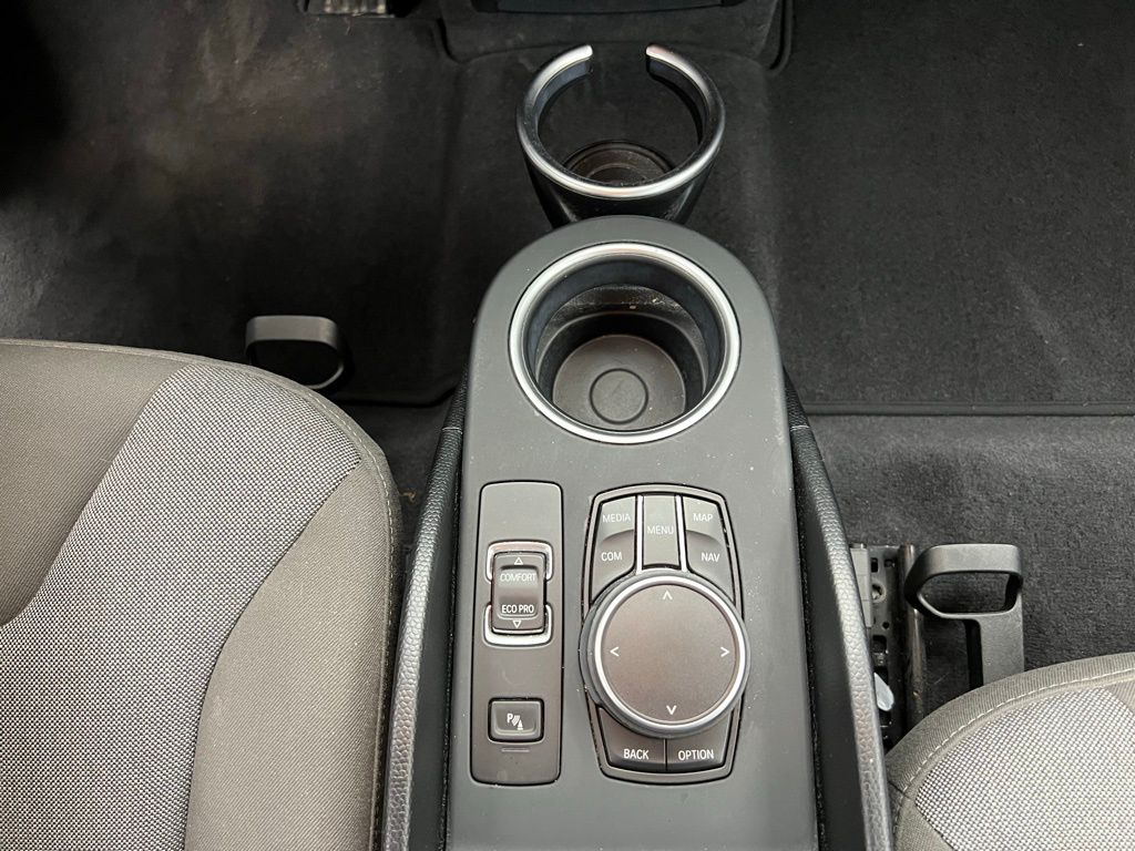 Thumbnail: 2019 BMW i3 - 12