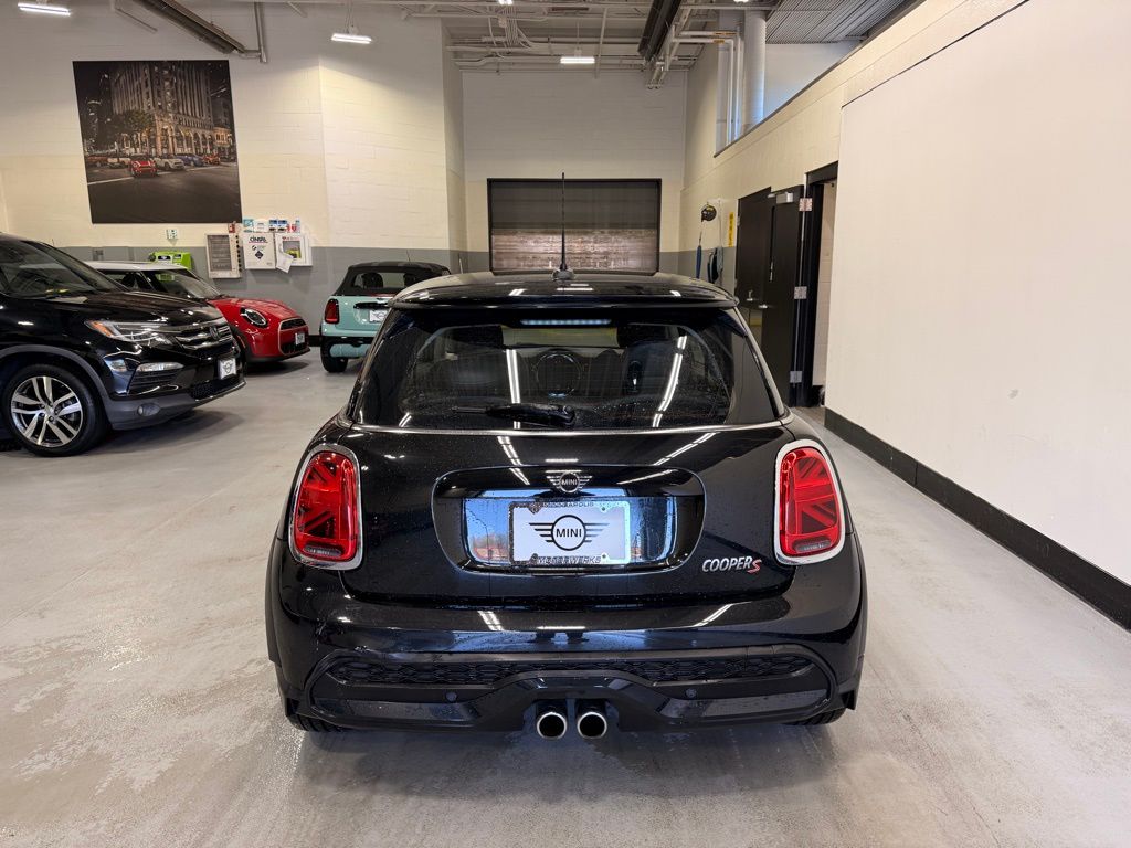 Thumbnail: 2023 MINI Cooper - 4