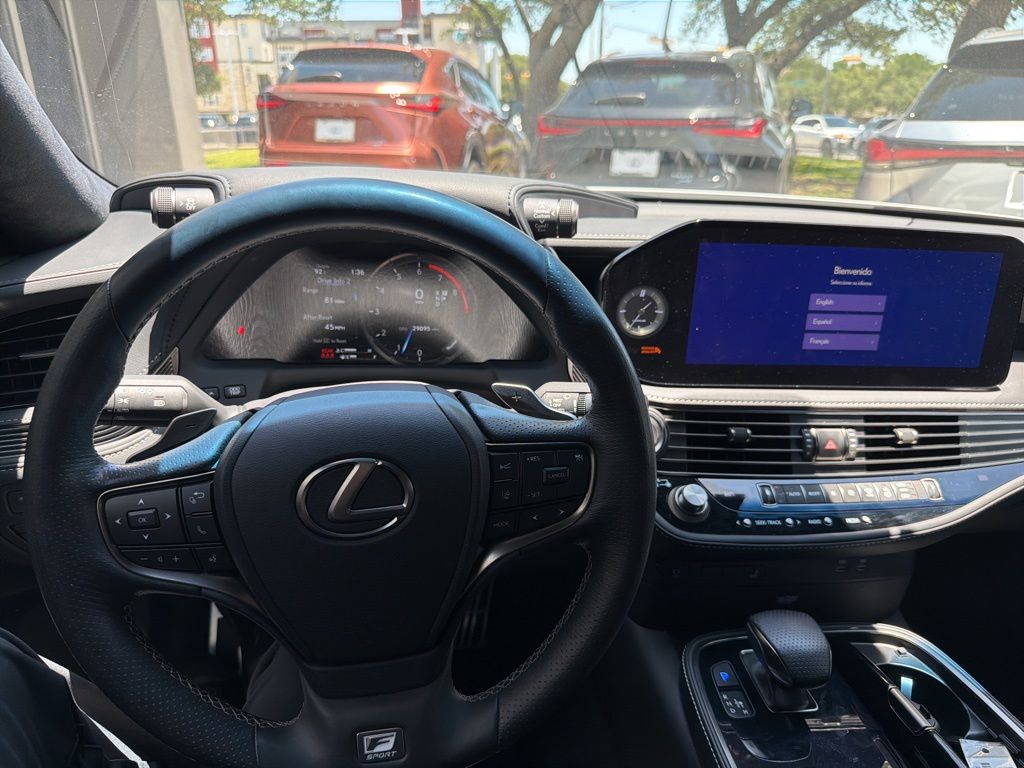 Thumbnail: 2023 Lexus LS - 11