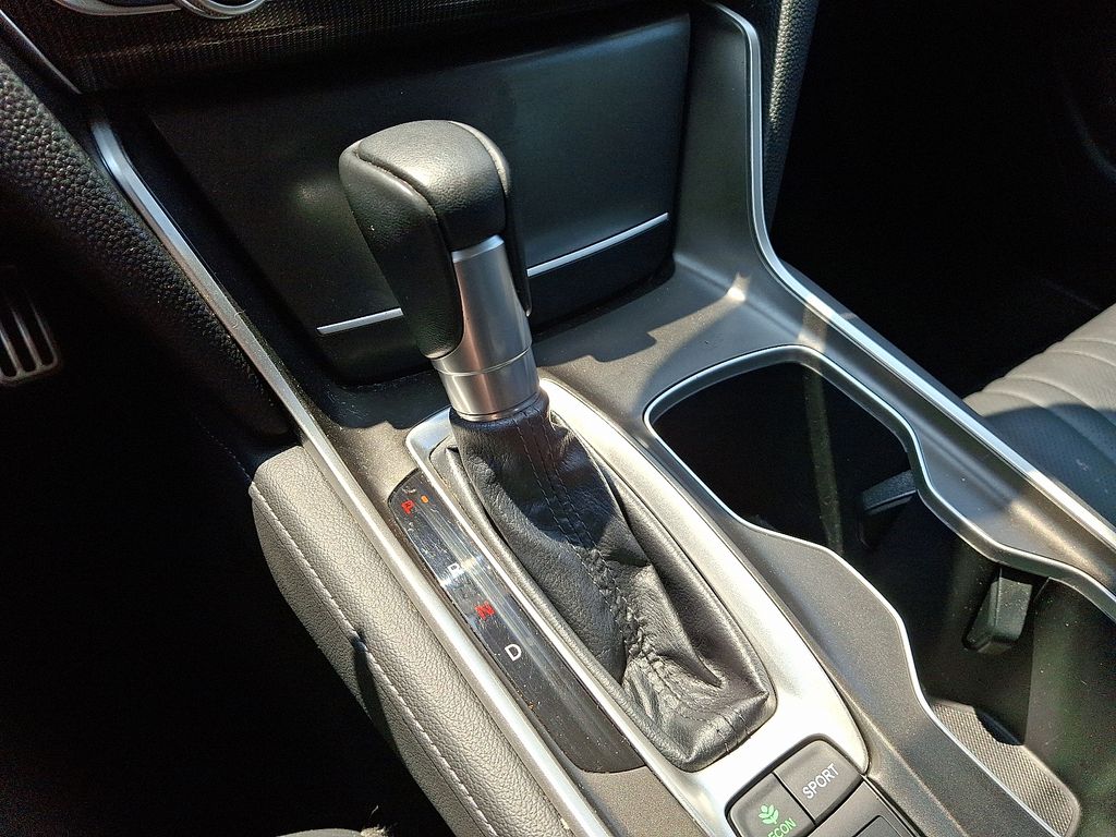 Thumbnail: 2022 Honda Accord - 15