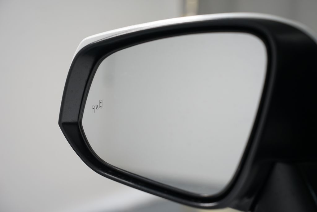 Thumbnail: 2025 Toyota RAV4 - 26