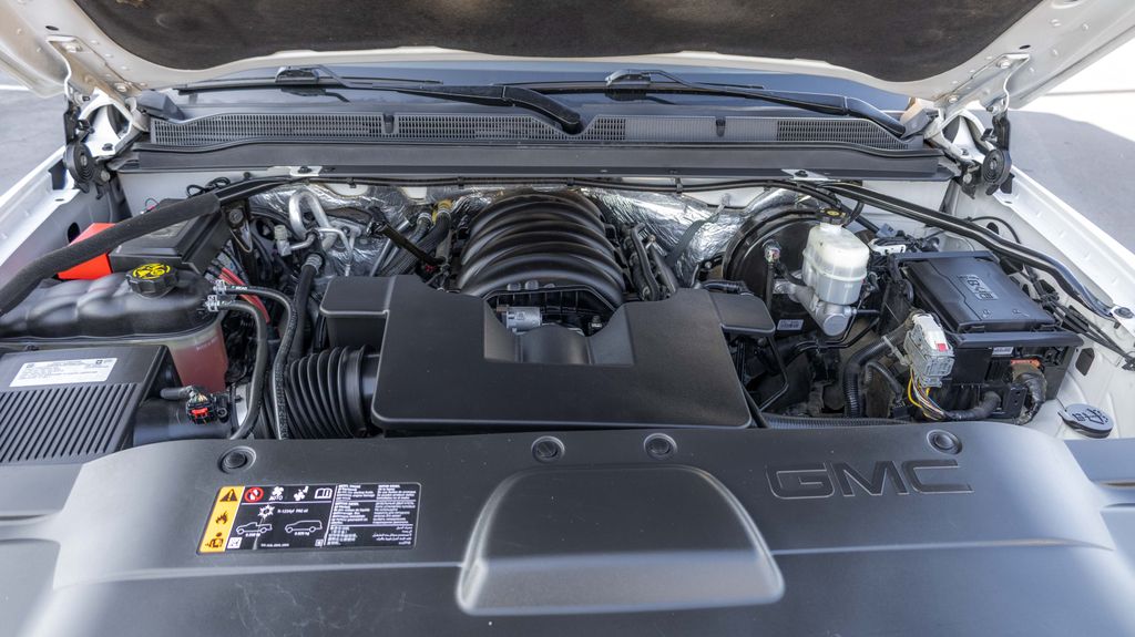 Used 2018 GMC Yukon XL SLT 4D Sport Utility