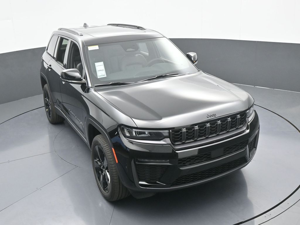 New 2026 Diamond Black Crystal Pearlcoat Jeep Limited image 49