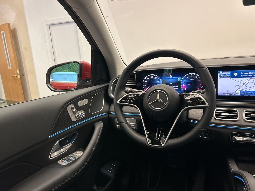 Thumbnail: 2025 Mercedes-Benz GLE - 26