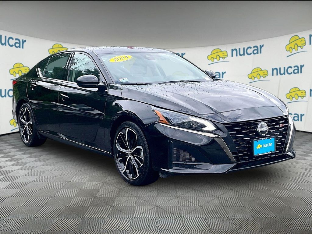 Super Black Clearcoat 2024 Nissan Altima Sedan Front-Wheel Drive Continuously Variable Transmission