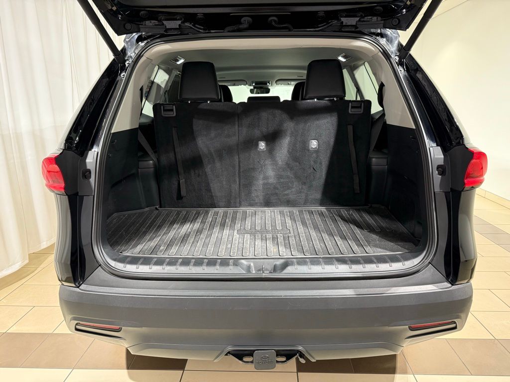 Thumbnail: 2024 Toyota Grand Highlander - 11