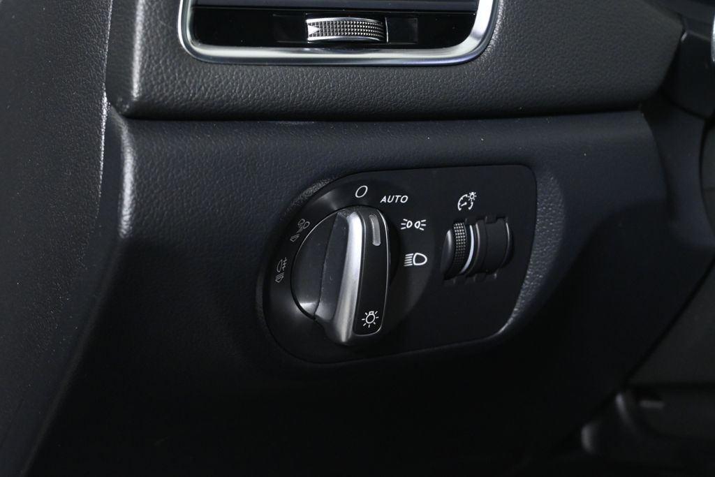 Thumbnail: 2016 Audi Q3 - 27