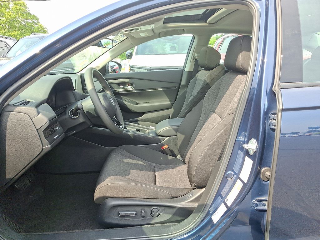 2023 Honda Accord EX 13