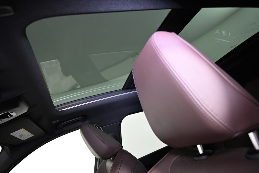 Thumbnail: 2023 BMW X1 - 20