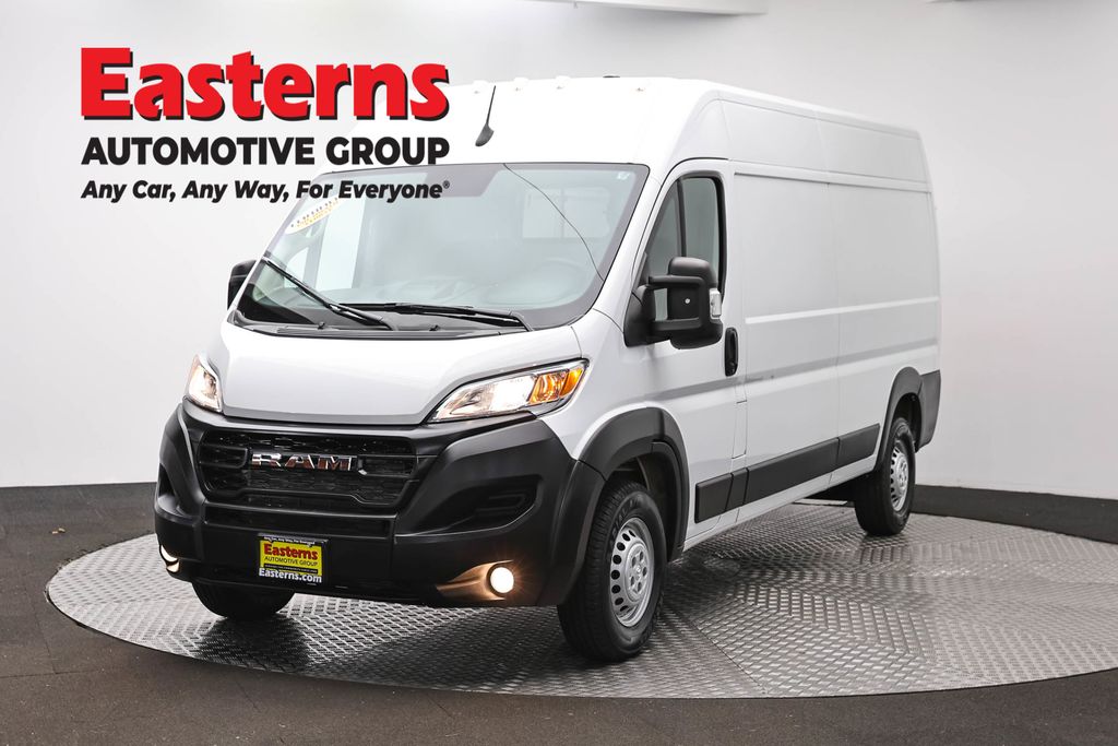 Bright White Clearcoat 2025 RAM ProMaster Van 9-Speed Automatic