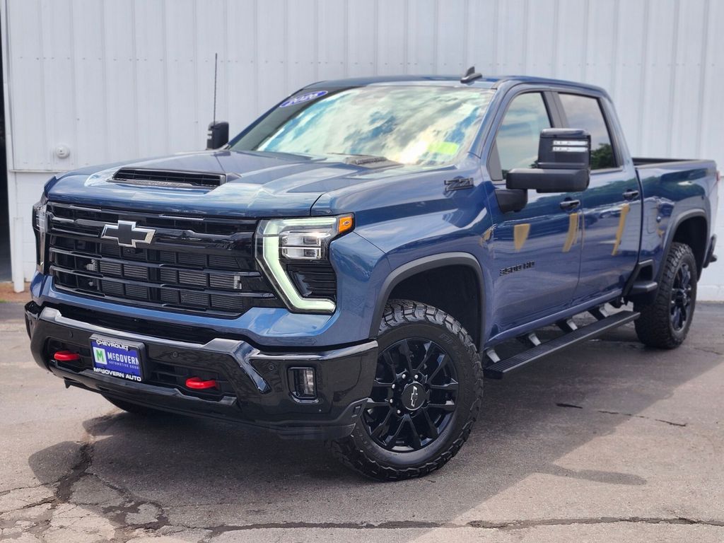 Lakeshore Blue Metallic 2026 Chevrolet Silverado 3500HD Pickup Truck Four-Wheel Drive Automatic