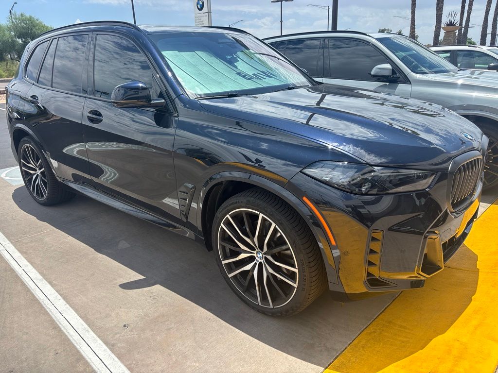 Used 2025 Black BMW xDrive40i image 2
