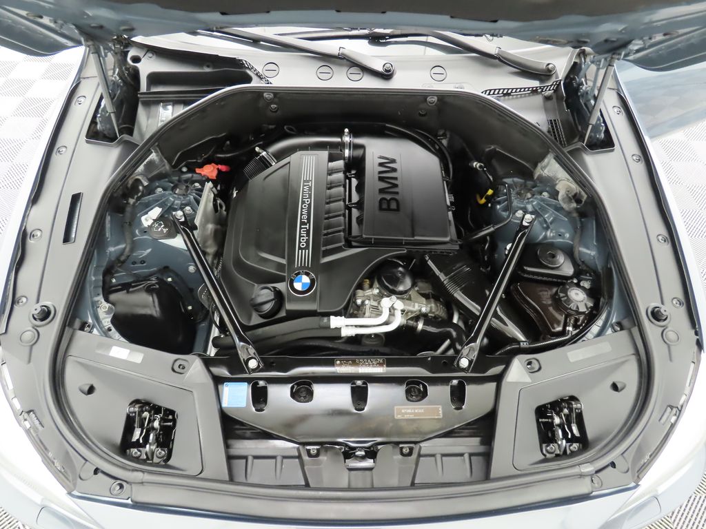 2010 BMW 5 Series 535i 29