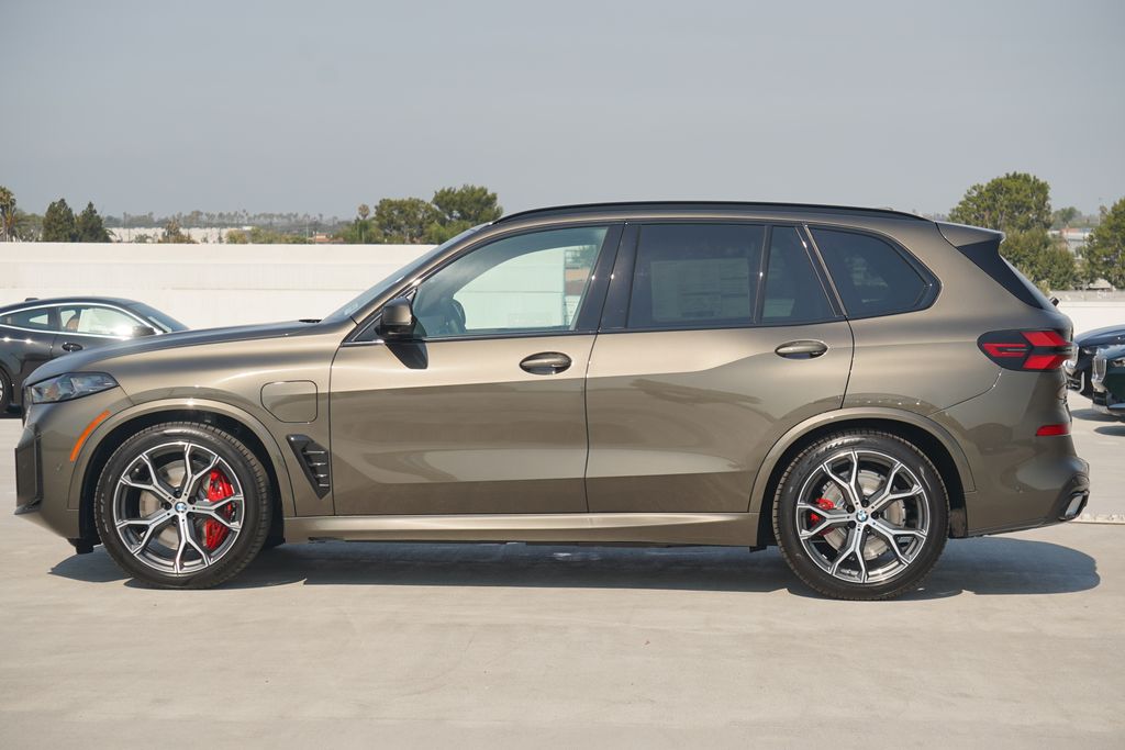 Thumbnail: 2026 BMW X5 - 4