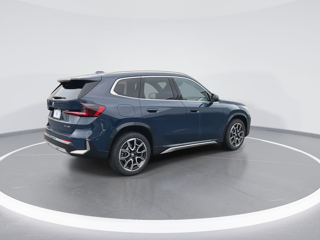 Thumbnail: 2026 BMW X1 - 8