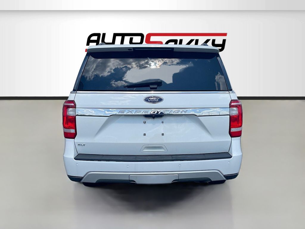 Used 2021 White Ford XLT image 6