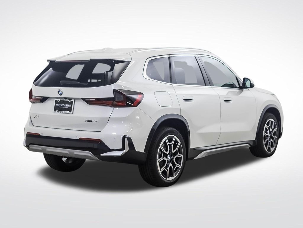 Thumbnail: 2026 BMW X1 - 5