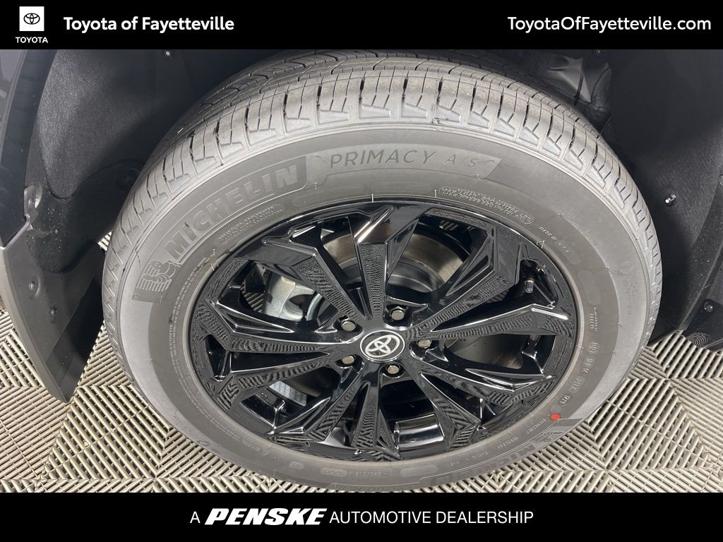 Thumbnail: 2025 Toyota RAV4 - 19