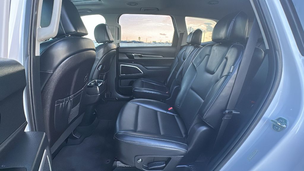 2025 Kia Telluride S White at Legacy Ford