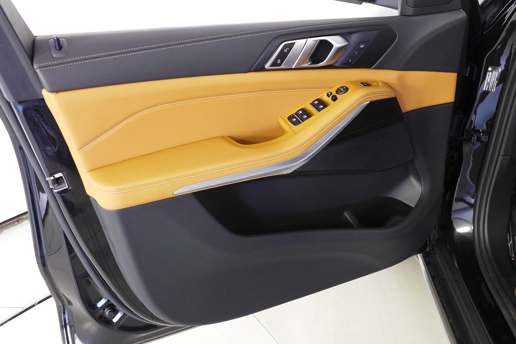 Thumbnail: 2024 BMW X5 - 11