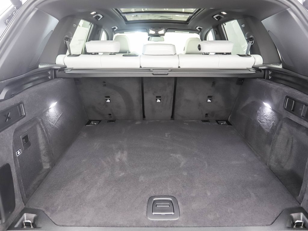 Thumbnail: 2026 BMW X5 - 24