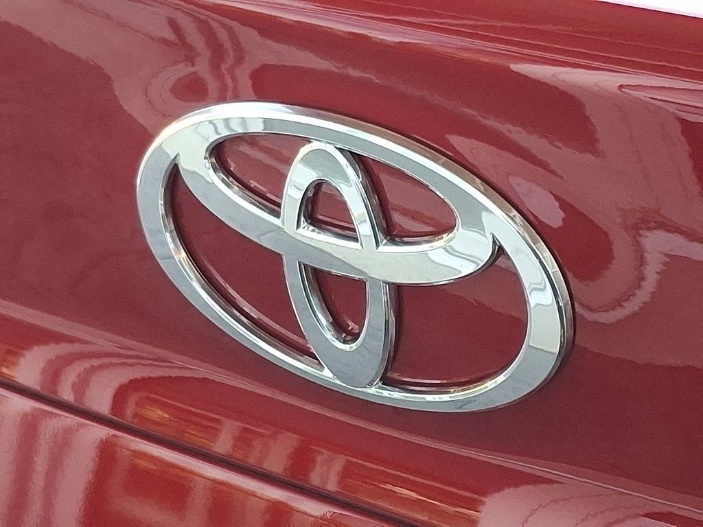 Thumbnail: 2026 Toyota Camry - 17