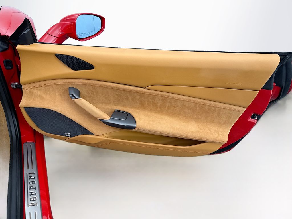 Thumbnail: 2019 Ferrari 488 - 30