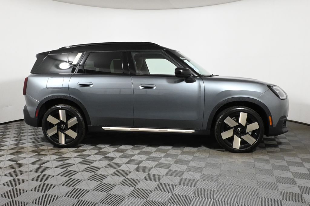 2025 MINI Cooper Countryman Base 8