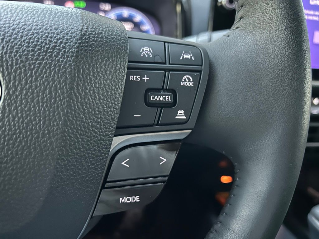 Thumbnail: 2025 Toyota Camry - 19