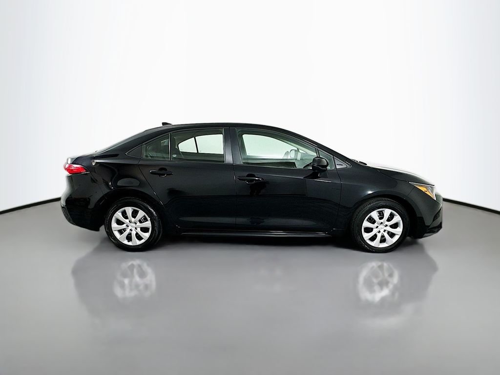 2024 Toyota Corolla LE 4