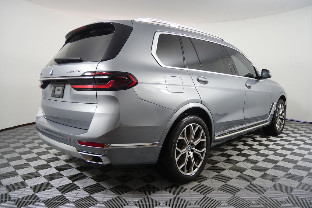 Thumbnail: 2024 BMW X7 - 3