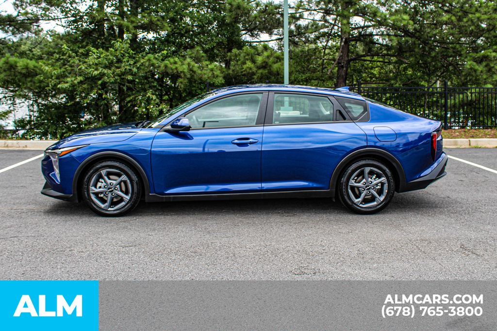 Used 2025 Blue Kia LXS image 7