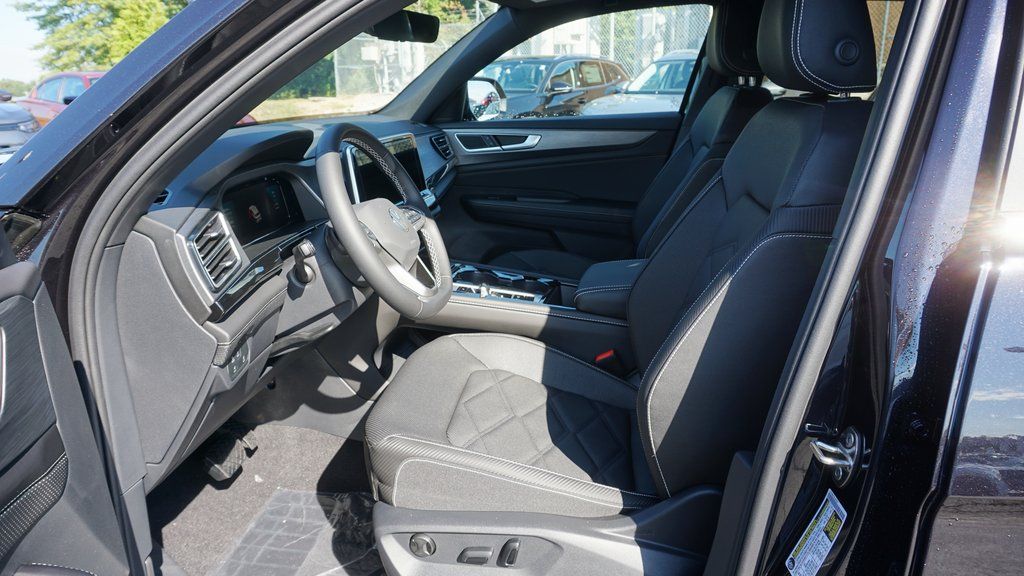 2026 Volkswagen Atlas Cross Sport SE w/Tech - Photo 8