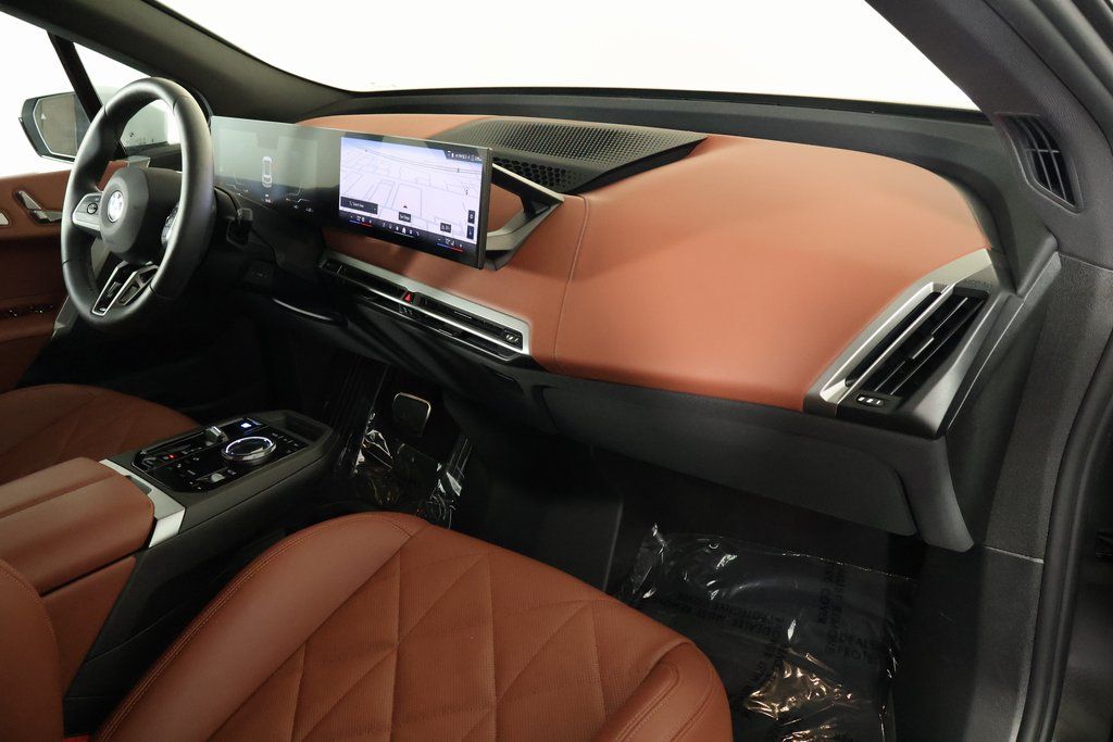 Thumbnail: 2026 BMW iX - 9