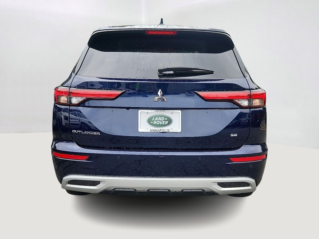 Thumbnail: 2024 Mitsubishi Outlander - 6