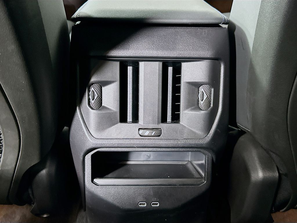 Thumbnail: 2025 BMW X3 - 24