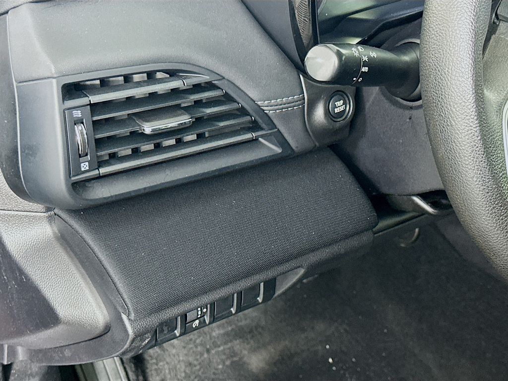 2020 Subaru Outback 2.5i 10