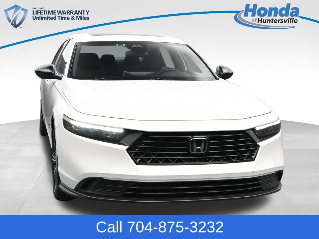 Platinum White Pearl 2023 Honda Accord Hybrid Sport FWD Sedan Front-Wheel Drive Continuously Variable Transmission